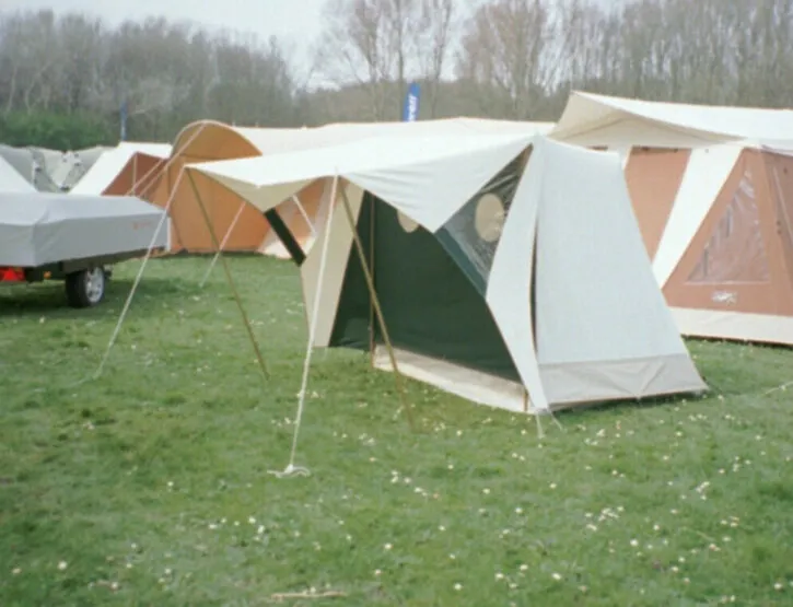 Combi-Camp gastencabine stand alone